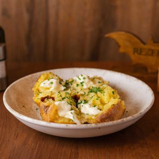 CARTOFI COPȚI cu UNT și USTUROI 