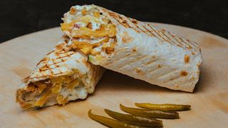 Куриный донер в лаваше