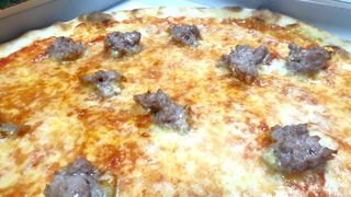 Pizza Salsiccia 
