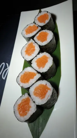 75. Sake maki - 8 pezzi