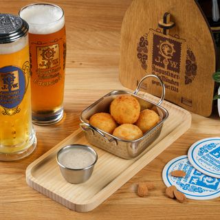 ელარჯის ბურთულები ნუშის ბაჟეთი