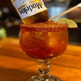 Michelada Modelo Especial