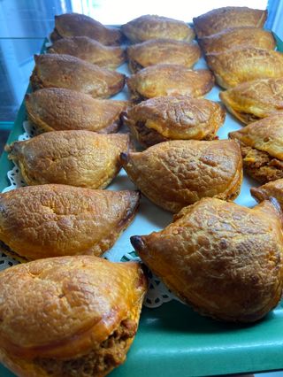Empanadillas de pisto con atun