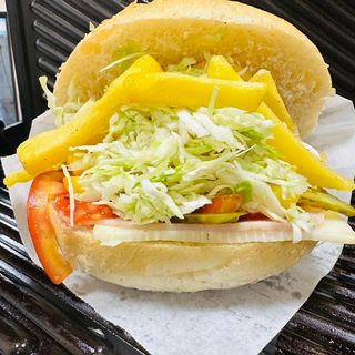 Sandwich cu șunca si cașcaval 