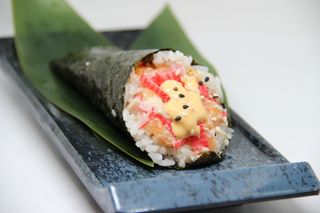 087 Spicy kani temaki - 1 pezzo