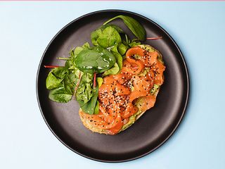 Тост з лососем (250g)