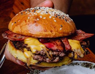Motz Burger