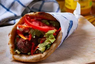 Souvlaki De Albóndigas De Calabaza