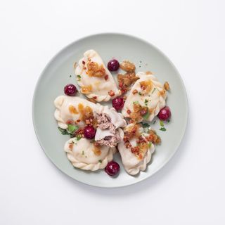 Pierogi z kaczką z wiśniami 9szt