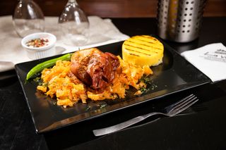 Ciolan cu varza și mămăliguță