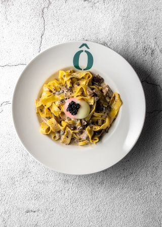 Parpadelle de Trufa y setas con huevo Poché.