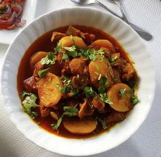 Lamb aloo curry