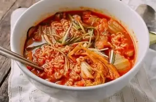 34. Ramen de Caril