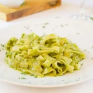 Tagliatelle al pesto