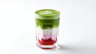 Matcha owoce leśne