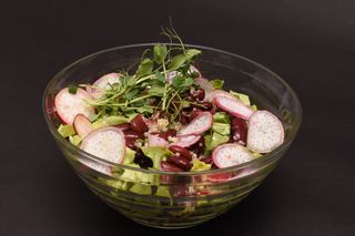 Salată cu fasole roșie