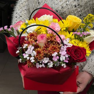 შერეული გაზაფხულის კალათა