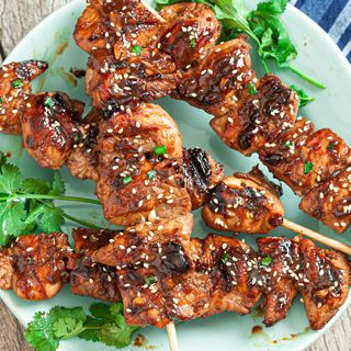 Pincho de pollo con salsa cantonesa