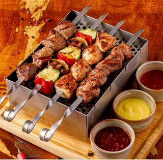 Asorti de frigărui la grătar