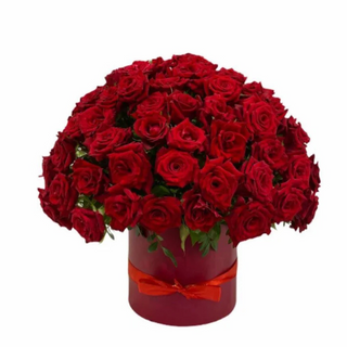 Boîte de 100 Roses Rouges – Passion Intense