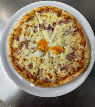 Pizza Portuguesa