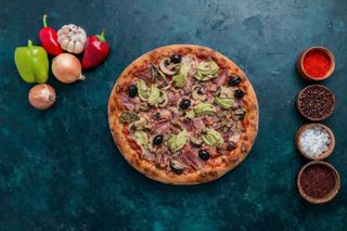 Pizza Capricciosa Ø32cm