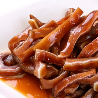 Orecchio di maiale marinato in salsa di soia