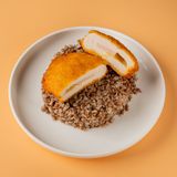 Гречана каша з котлетою кордон-блю (250г)