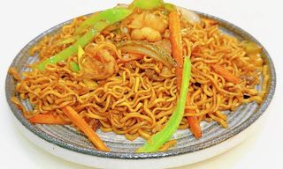 Tallarines con tres delicias