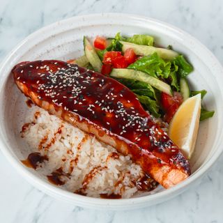 Запечённая семга под соусом терияки с рисом 