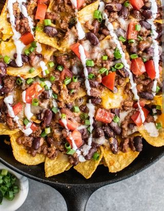 Nachos Cargados - Beef Chilli