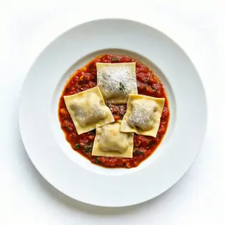 Ravioli al sugo