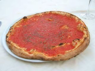 Pizza marinara