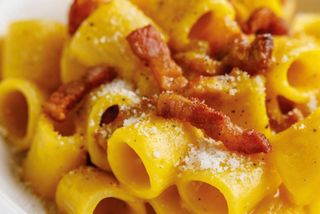 Mezze maniche alla carbonara