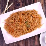 221. Оризови спагети със зеленчуци (850г)