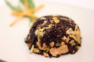 Riso venere con pollo