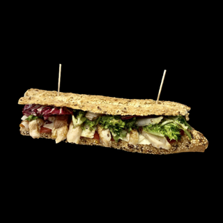 Bocadillo Vegetal Con Pollo