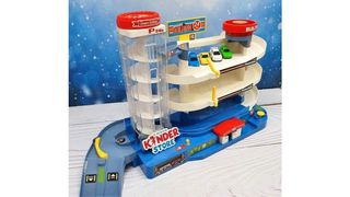 Парковка звук/свет с лифтом в комплекте 5 машинок