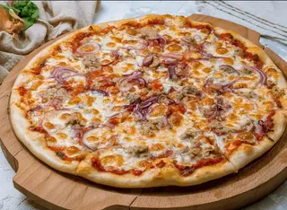 Pizza Al Tonno