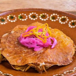 Costra tinga de pollo 