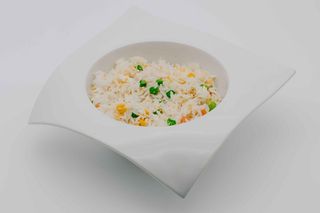 Orez prajit la wok cu porc