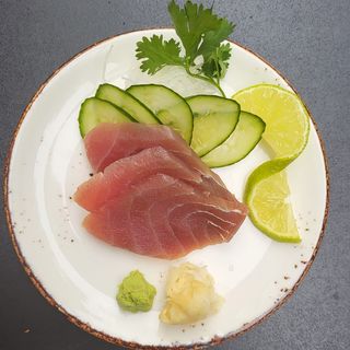 Maguro Sashimi