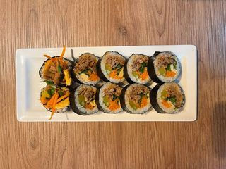 Jeyuk kimbap