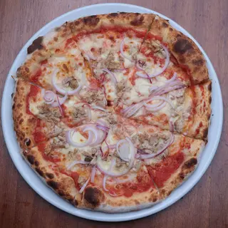 Tonno e Cipolla Pizza with Free Gelato Scoop