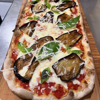 Pizza Parmesana (80 Cm.)