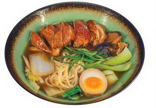 Noodles con pollo