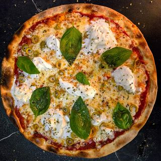 Pizza Napolitana (Mediana)