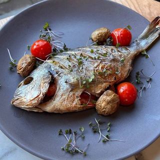 Дорада на грилі 