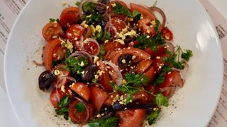 Pikantna Sałata z Pomidorów