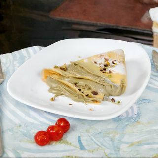 Crepes pistacchio, gocce di cioccolato